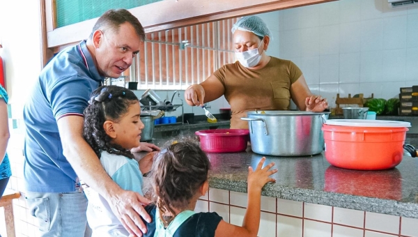 “Estou cada dia mais apaixonado pela Educação”, afirma Alysson ao celebrar ano de avanços